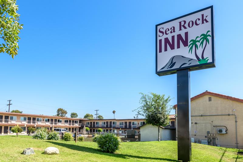 Sea Rock Inn