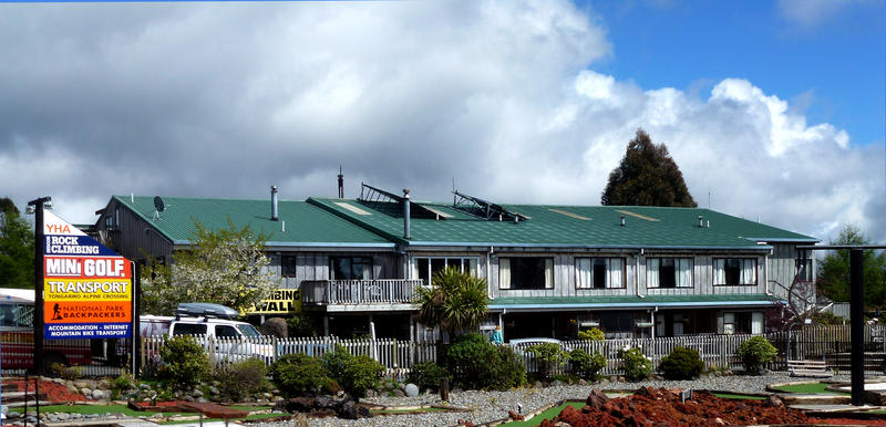 YHA National Park Backpackers & Climbing Wall