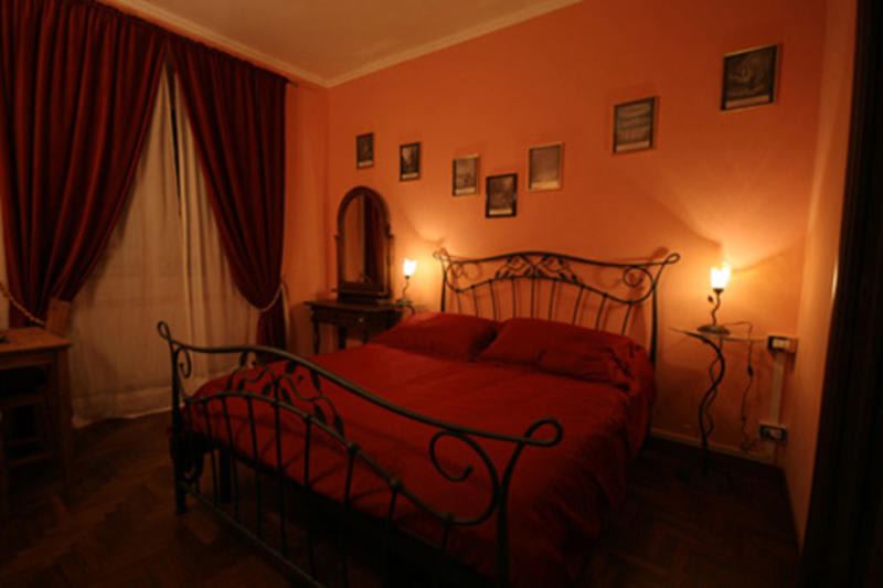 Ancient Romance B&B in Rome, Italy Book B&B