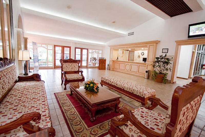 Hotel Camino Real