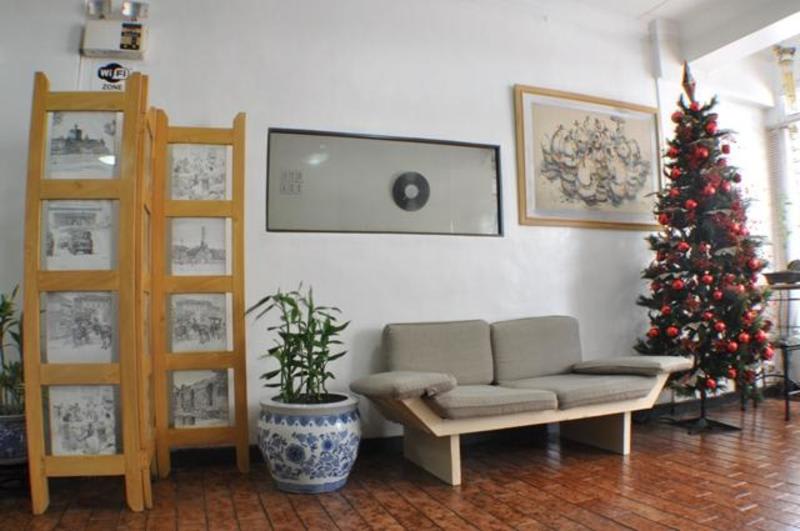 Makati Apartelle