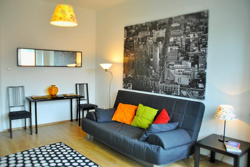 Hi5 Apartments Parliament in Budapest, Hungary Find Cheap Hostels
