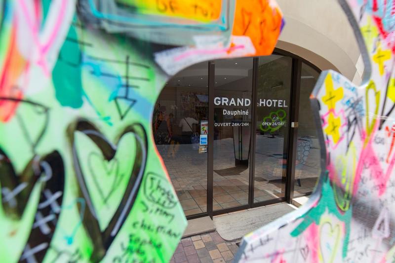 Grand Hotel Dauphine, Toulon 2024 Prices & Reviews Hostelworld
