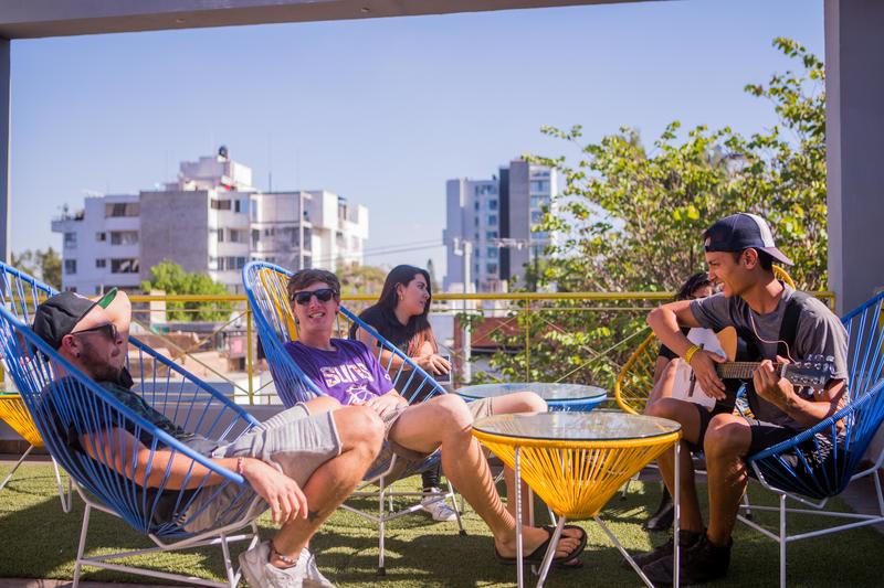 Hostal Nacional - Bar, Terrace & Hostel