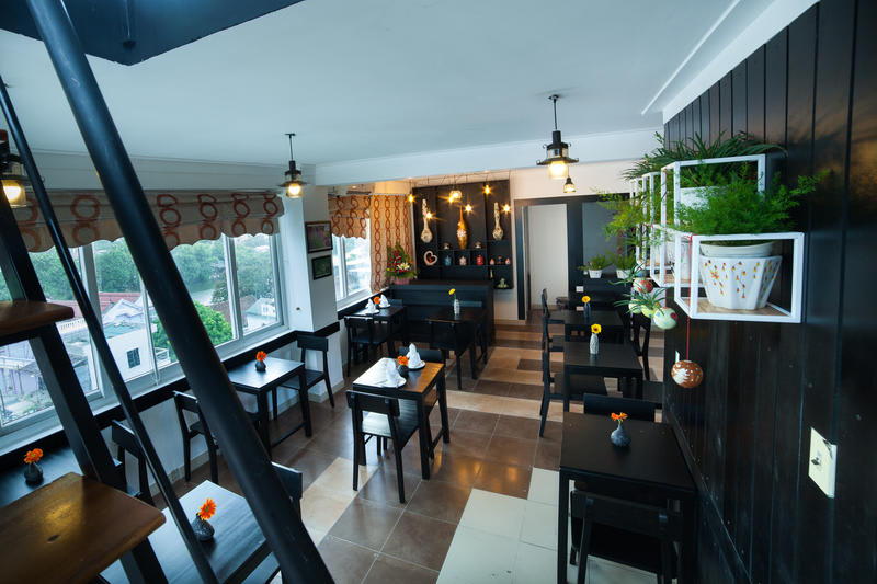 Charming Riverside Hotel
