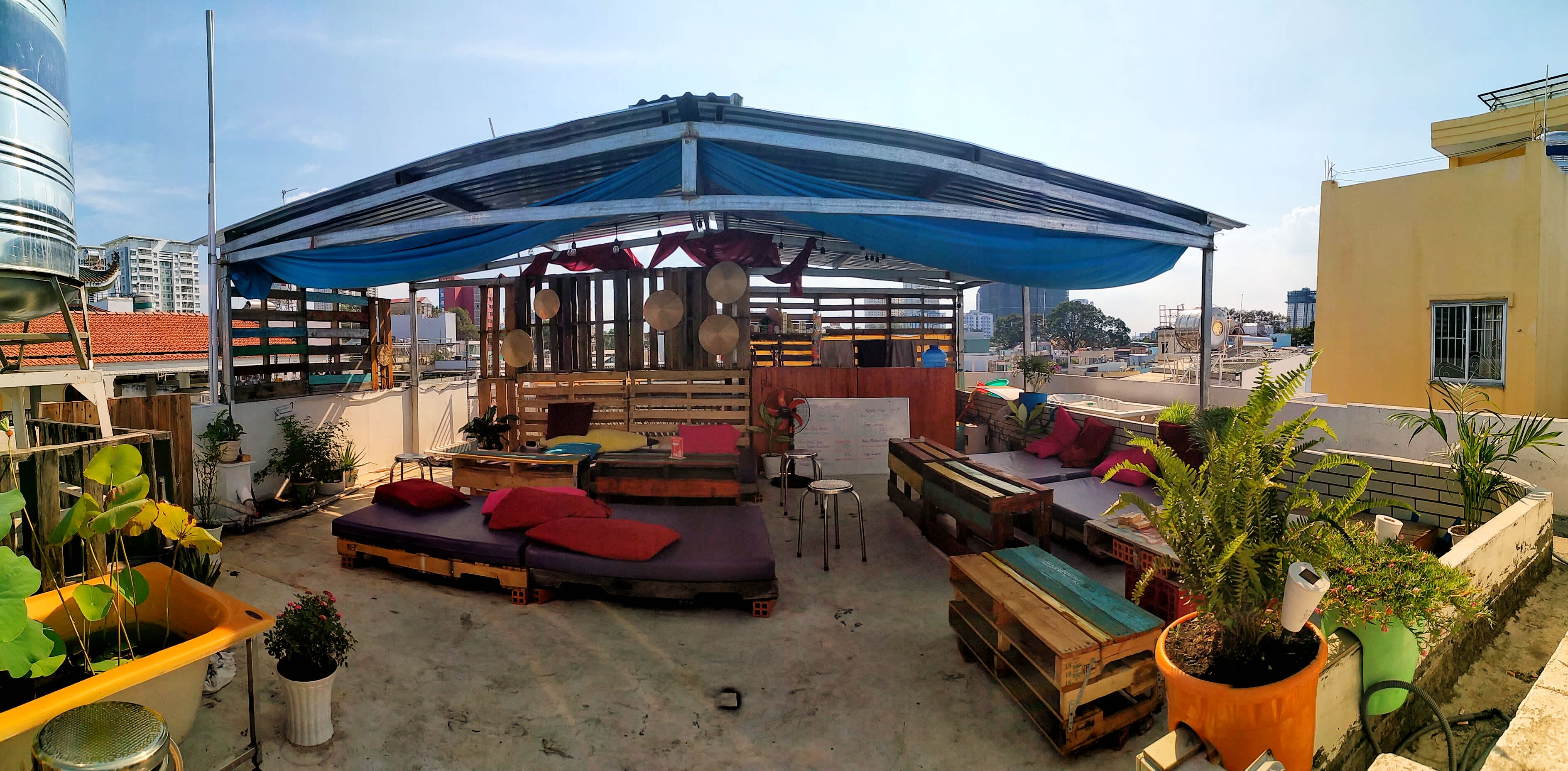 DaBlend Hostel