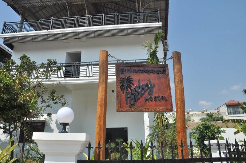 Pool Party Hostel