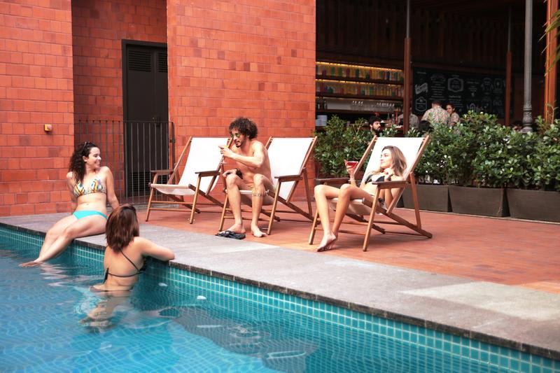 Villa 25 Hostel & Suites