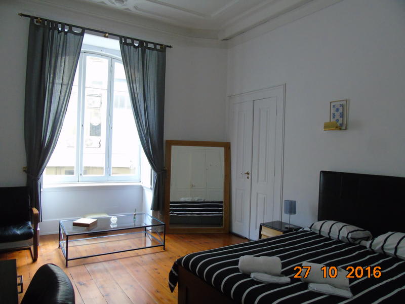 Chez Nous Guest House in Lisbon, Portugal Book B&B's with