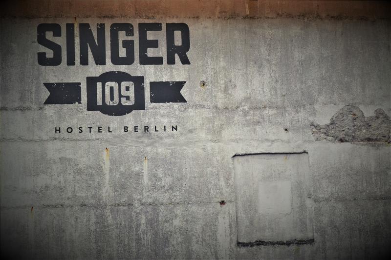 Singer109 - Backpacker Apartment Hostel