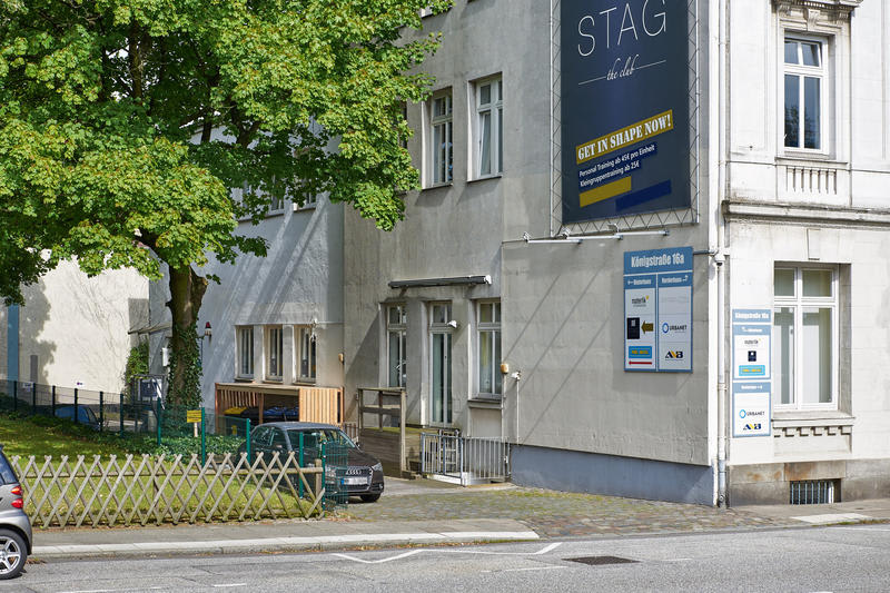 Det trevliga 2-stjrniga Ibis Hamburg St Pauli Messe Hotell erbjuder rkfria rum i Hamburg-Harburgs shoppingsomrde. Boendet ppnades 2003. IBIS HAMBURG ST PAULI MESSE HAMBURG-HARBURG