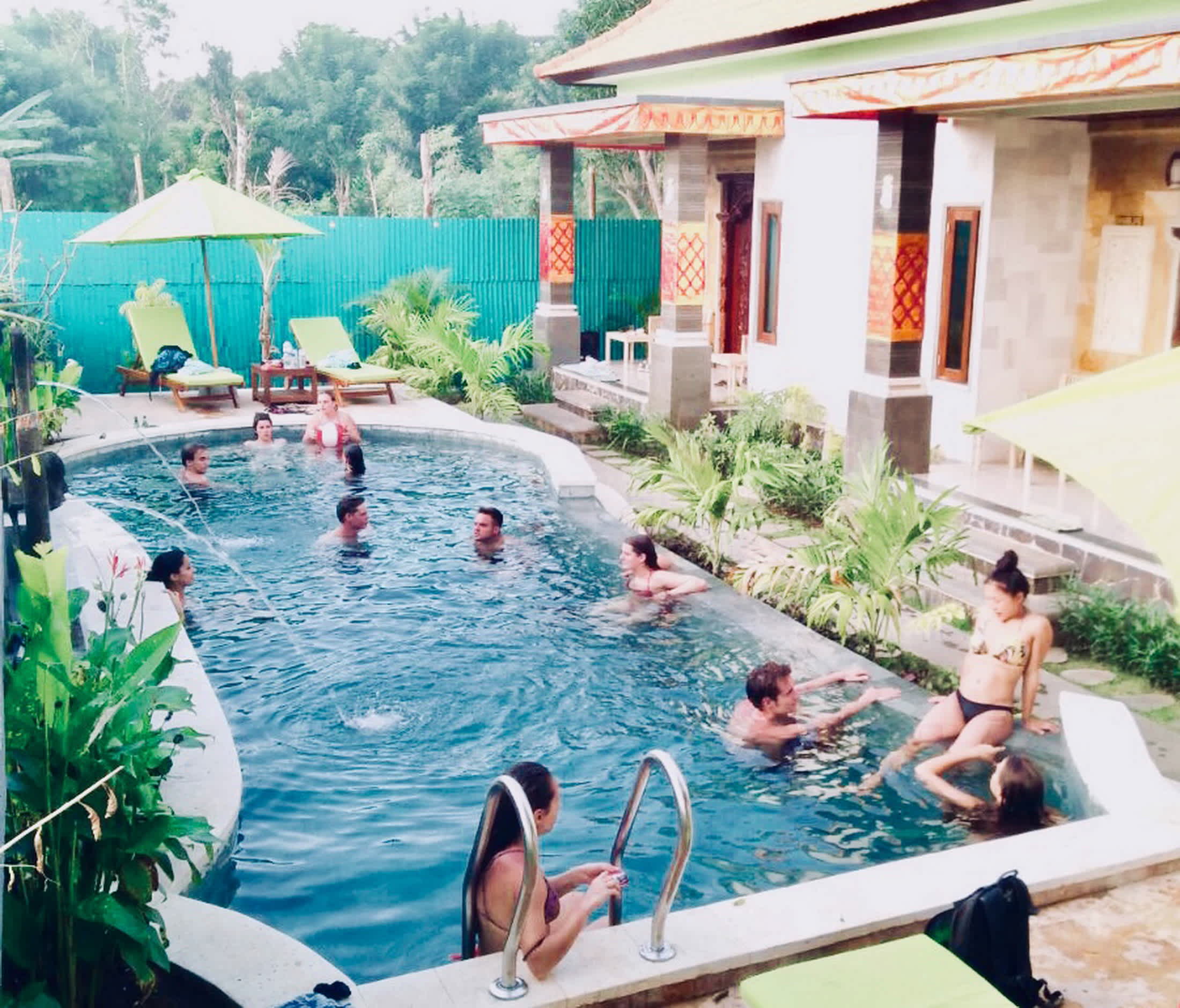 LEMBONGAN HOSTEL