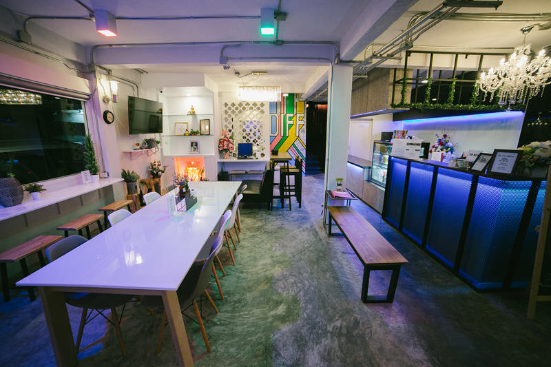 Diff Hostel, Bangkok - 2024 Prices & Reviews - Hostelworld