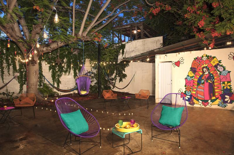The Mermaid Hostel Downtown