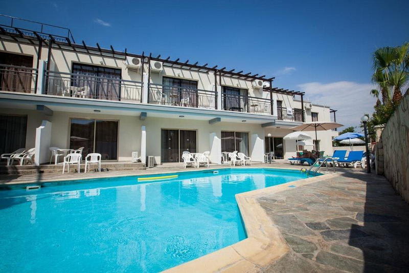Crystallo Hotel Apartments
