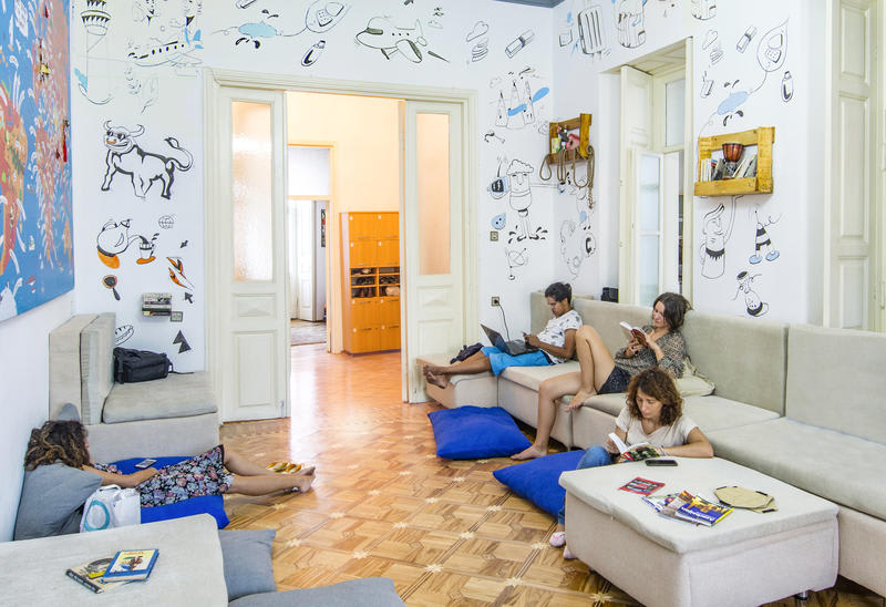 Cheeky Carabao Backpackers Hostel