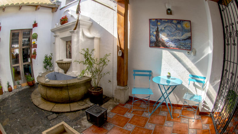 Luna Maya Hostel & Wellness