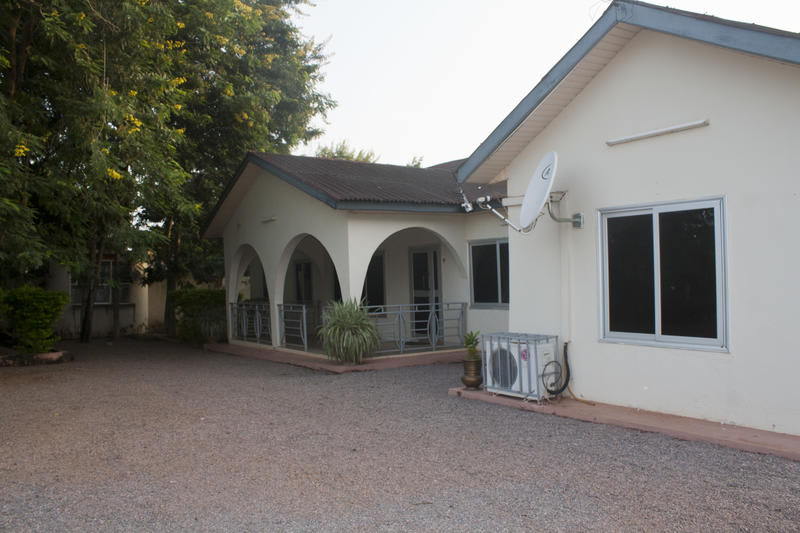 Sundowner Lodge