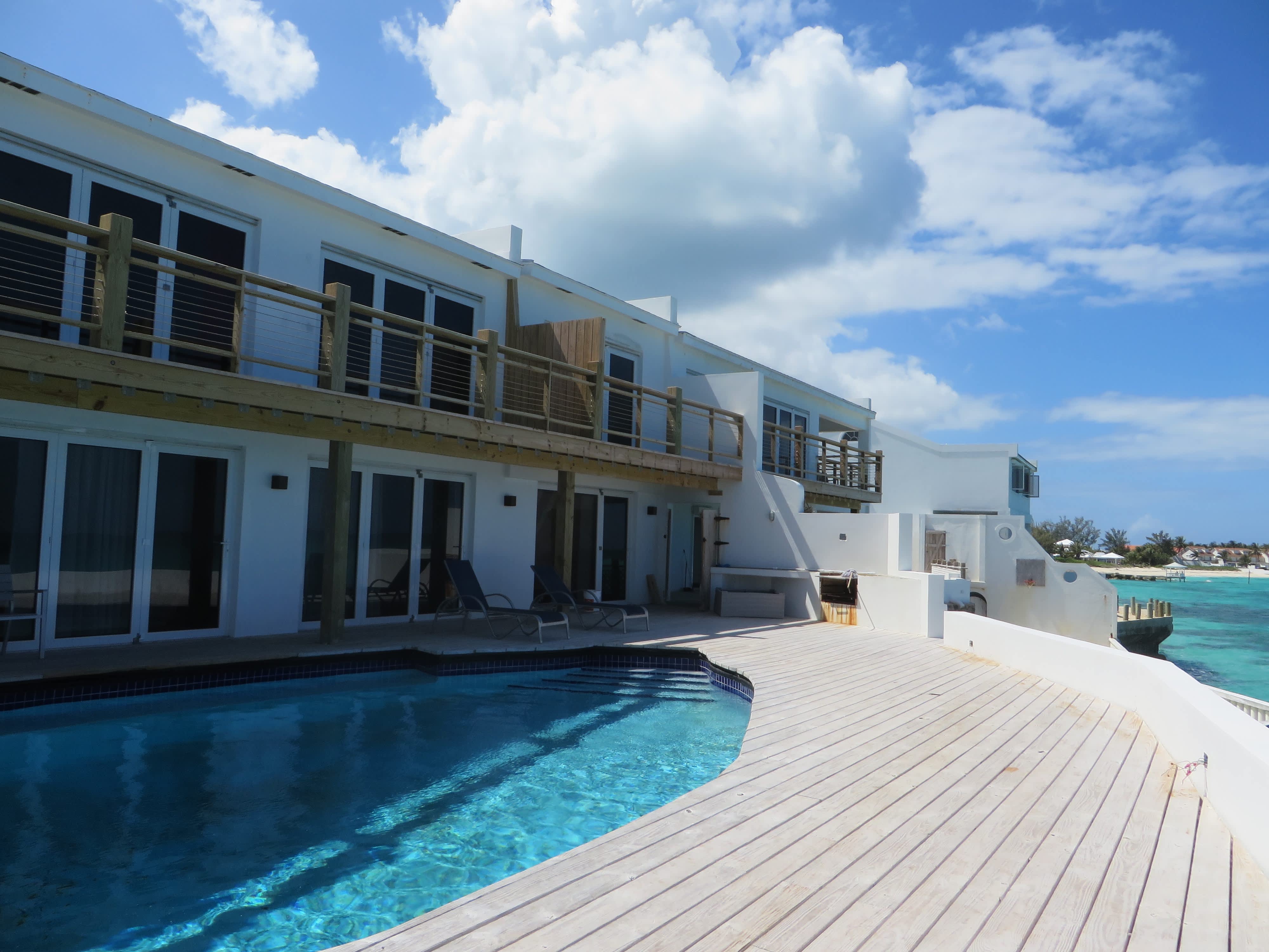 BahaSea Backpackers Nassau 2024 Prices & Reviews Hostelworld