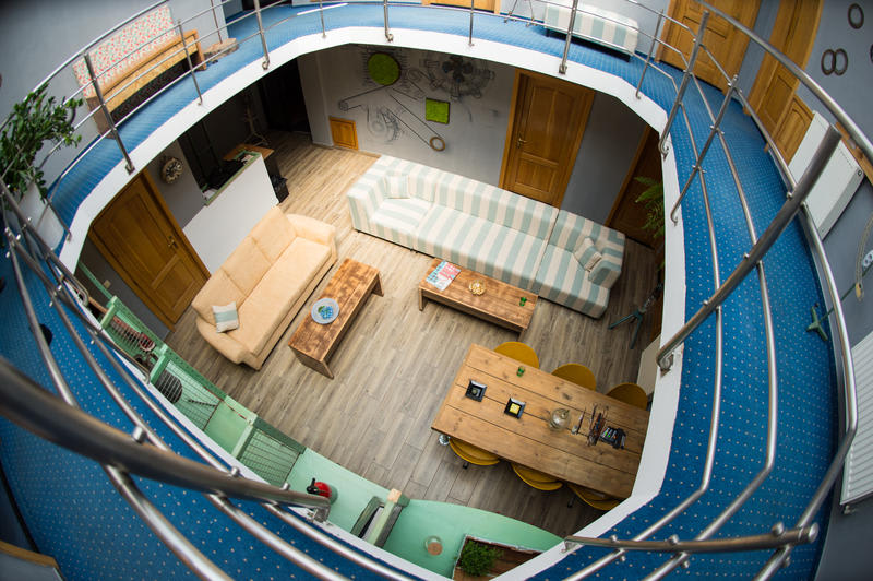 Iron Hostel & Accommodation