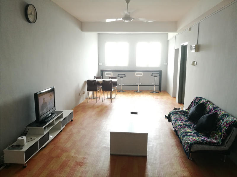 Oceanus Backpackers Hostel
