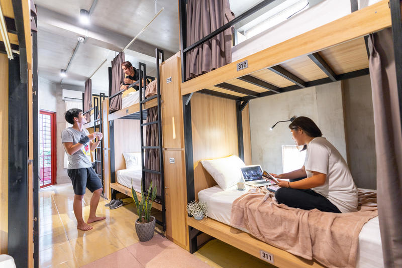 9Hostel and Bar