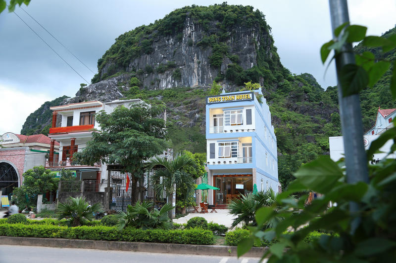 Song Toan Hotel