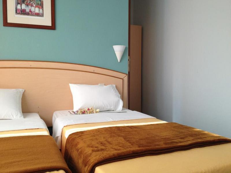 Hotel Yasha