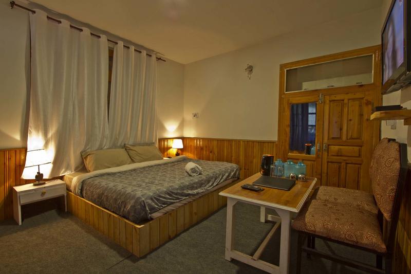 Sashas Hotel