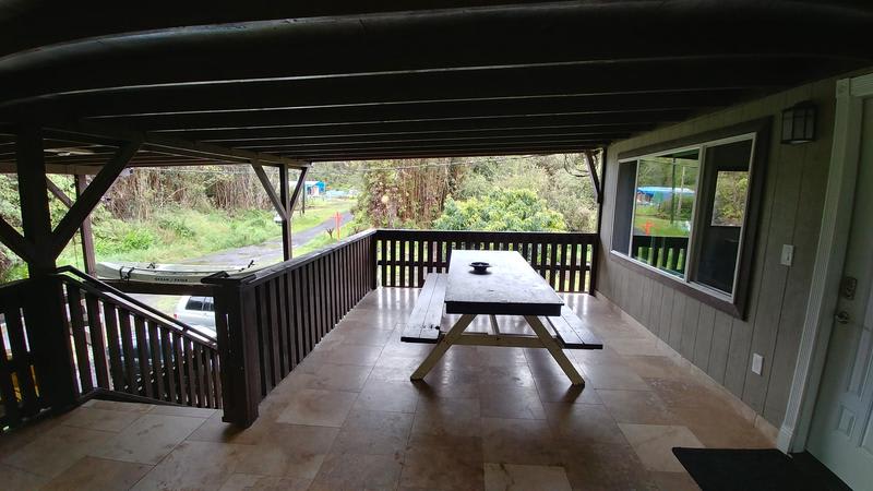 Volcano Rainforest Hostel