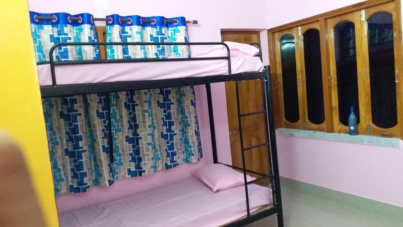 White Pebble Hostel