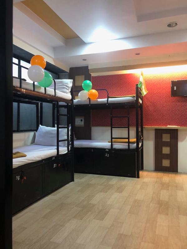 Bandra Dormitory-Male Only