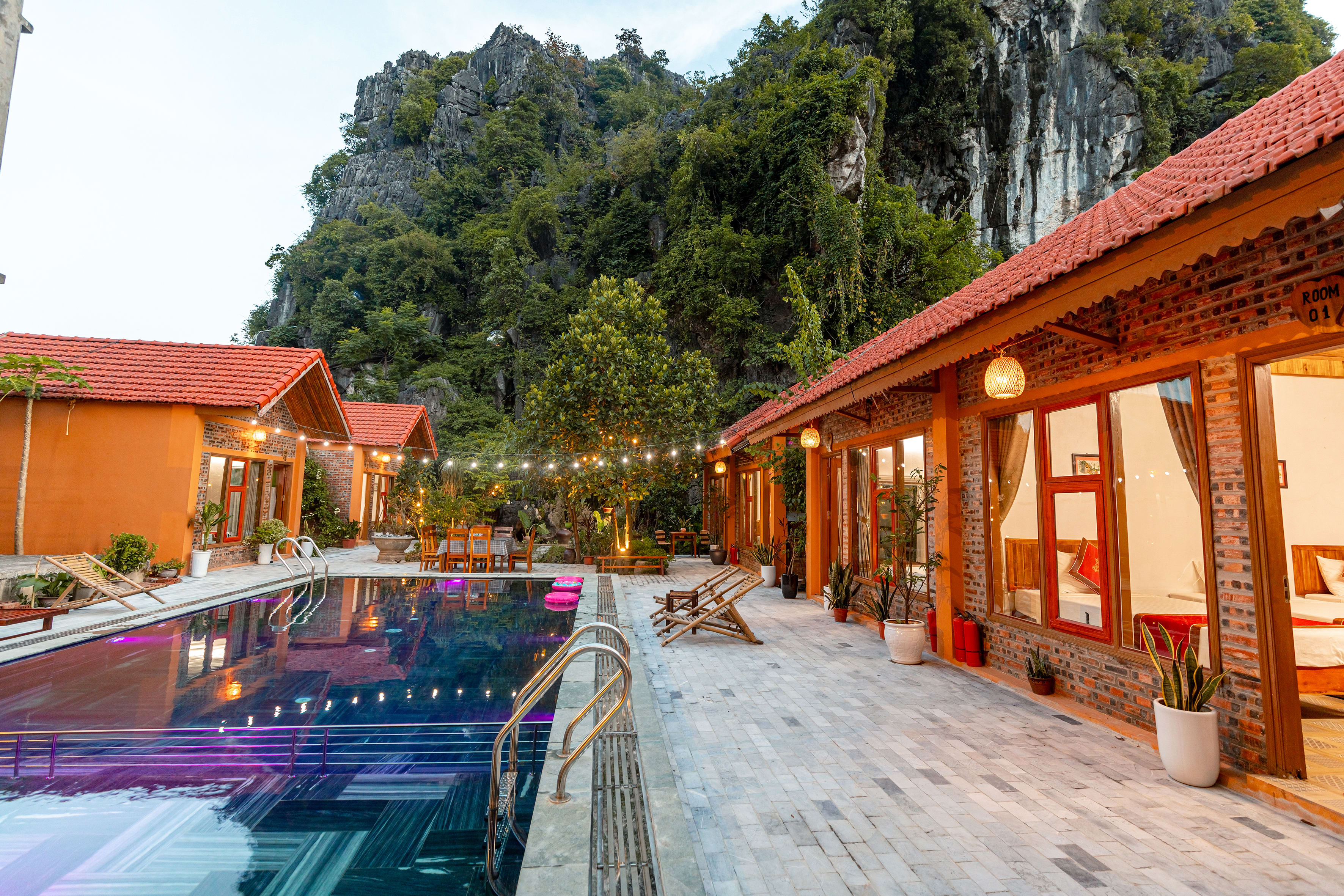 Tam Coc Mountain Bungalow in Ninh Binh, Vietnam Book B&B's with