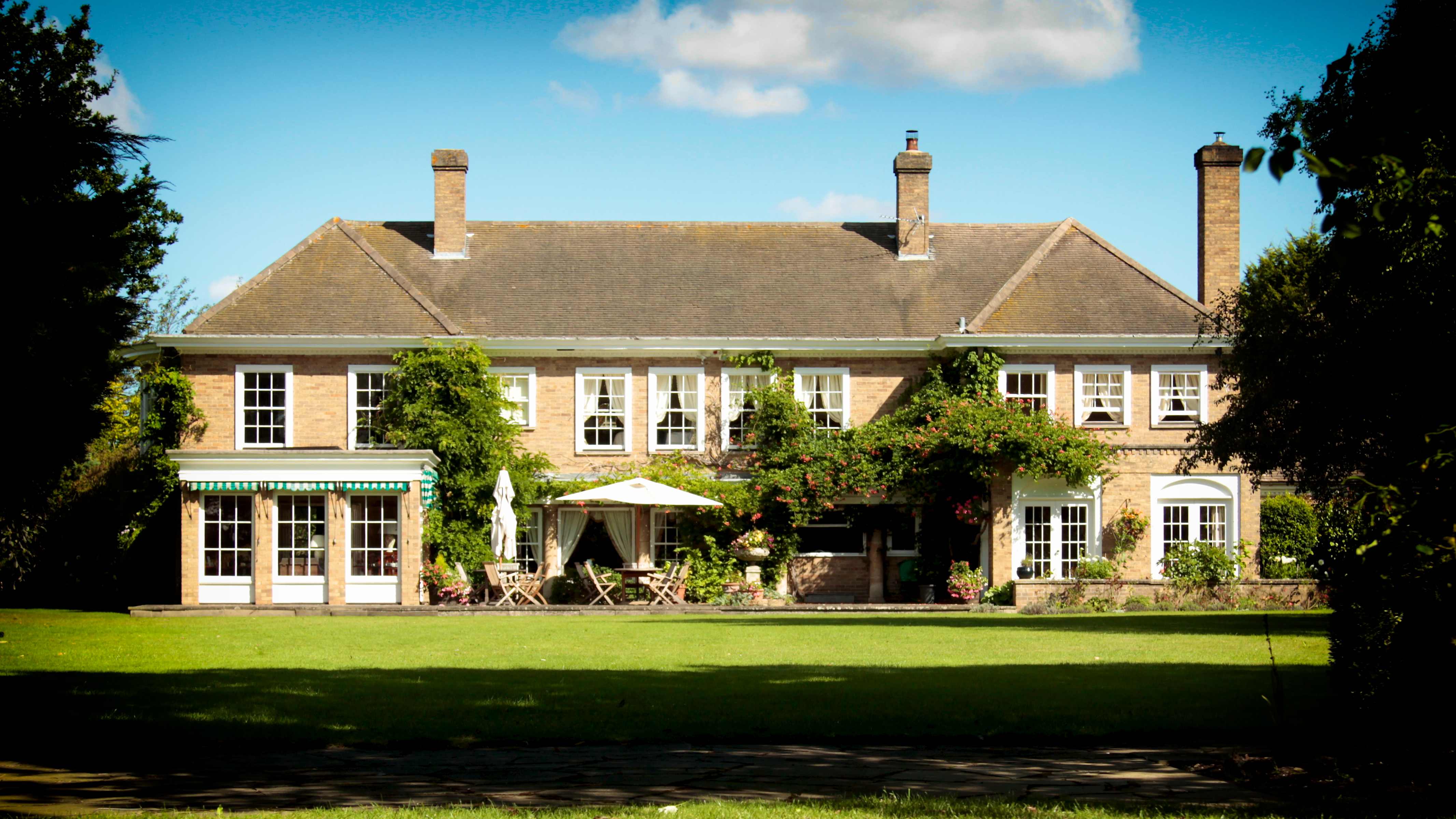 Rectory Farm in Cambridge, England - Book Budget Hotels with