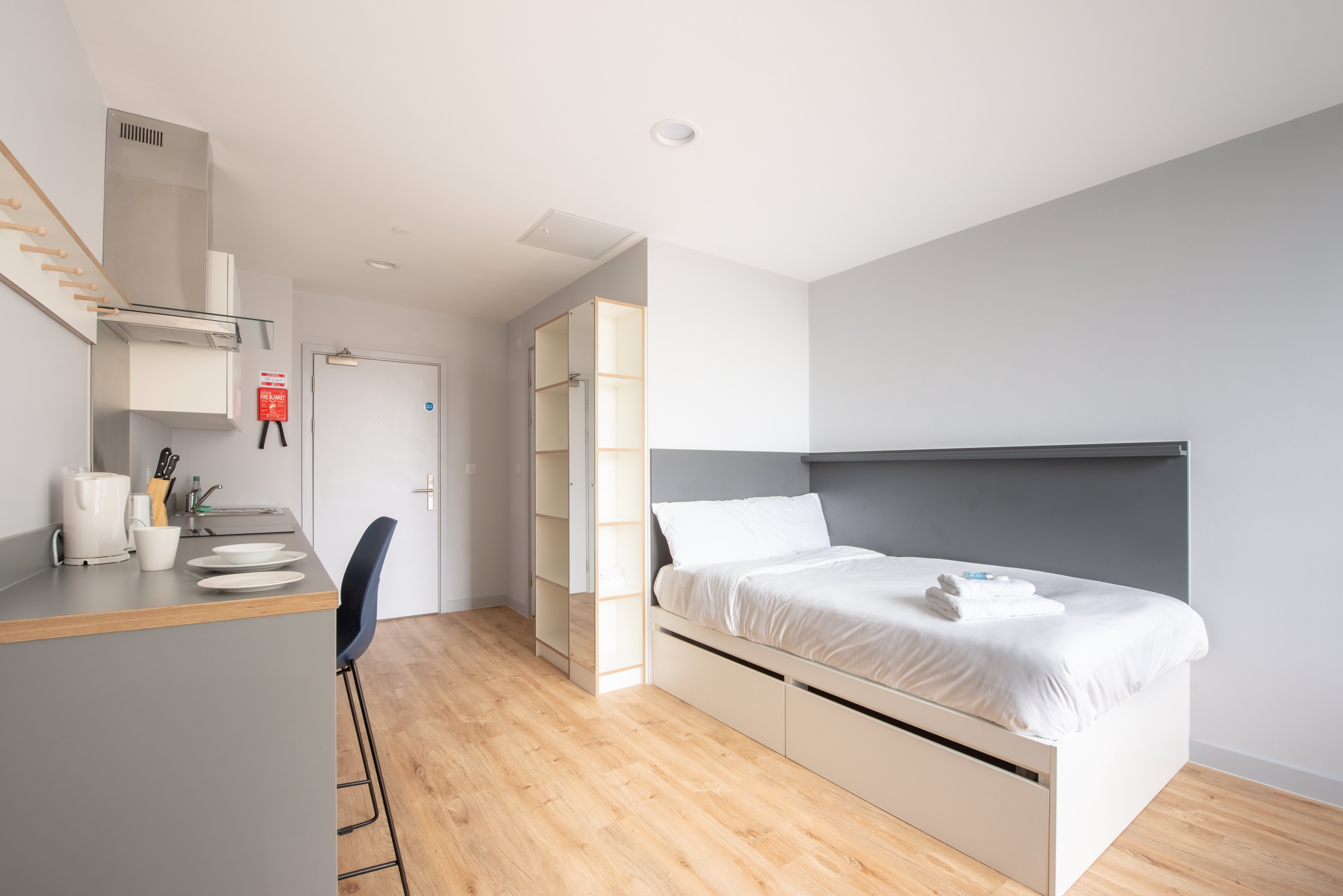 Student Studios Cardiff in Cardiff, Wales Book Apartments with