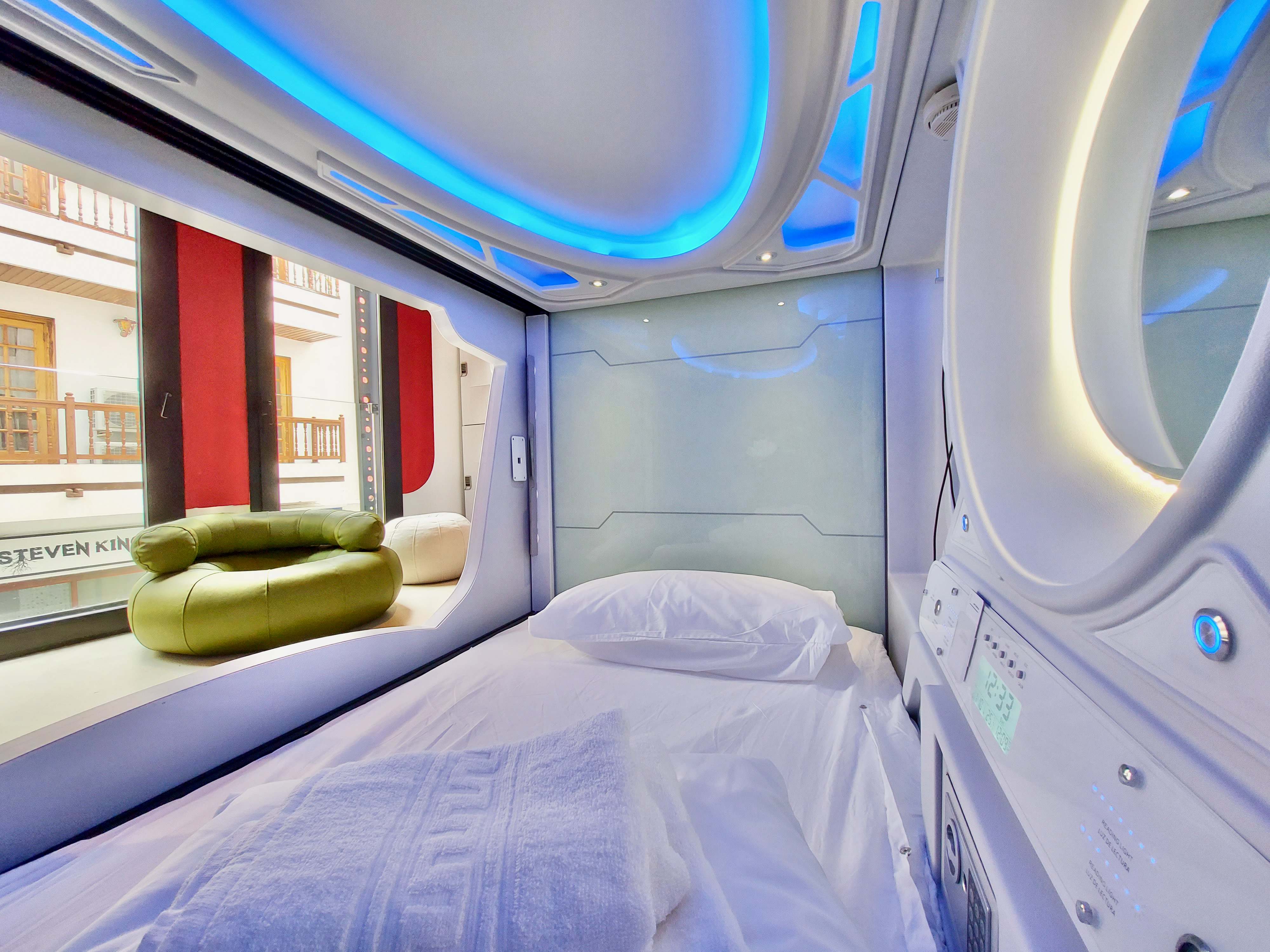 Atypicap Capsule Hostel, Tenerife, Prezzi e Recensioni 2021 Hostelworld