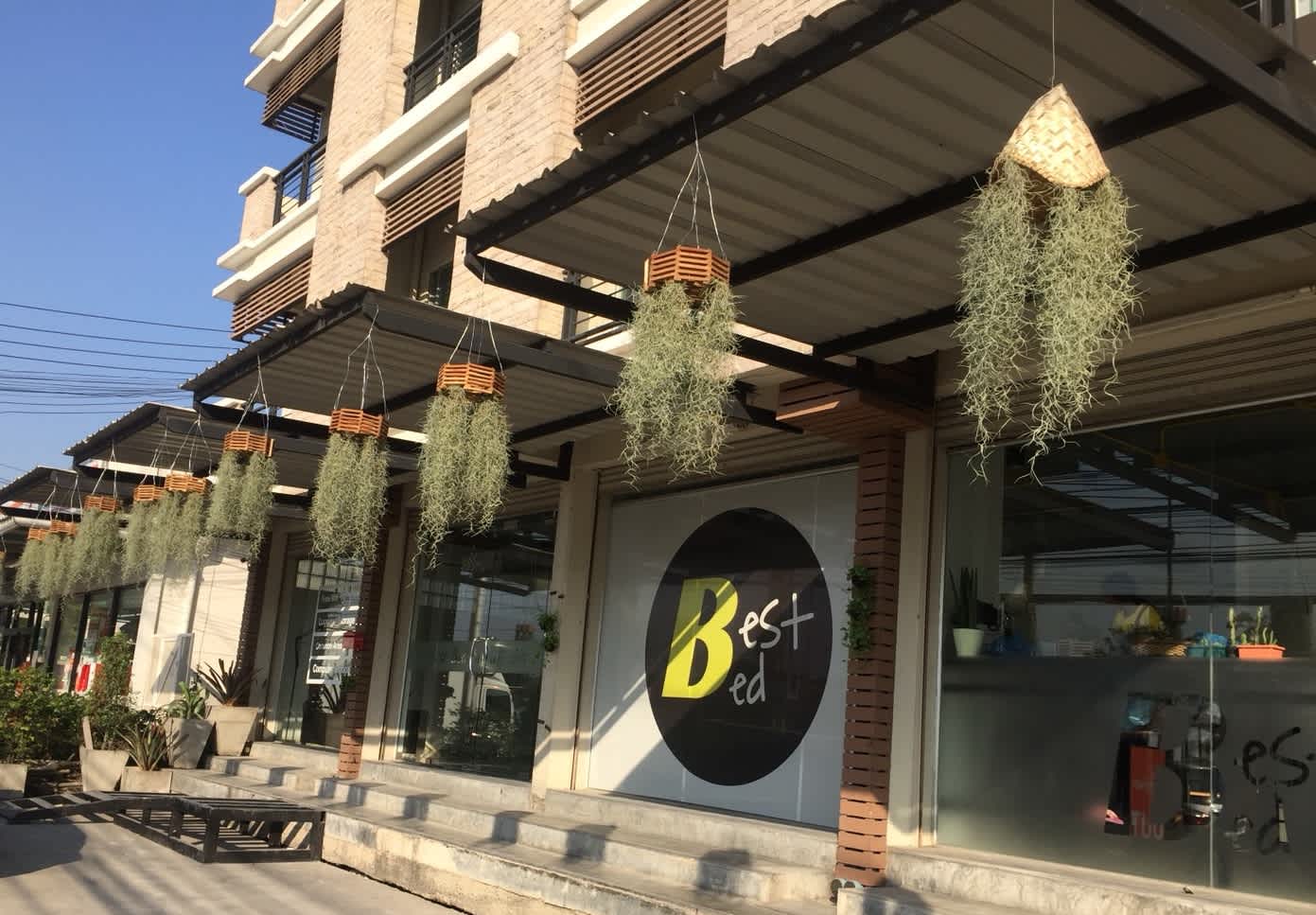 Best Bed Suvarnabhumi Hostel, Samut Prakan 2024 Prices & Reviews
