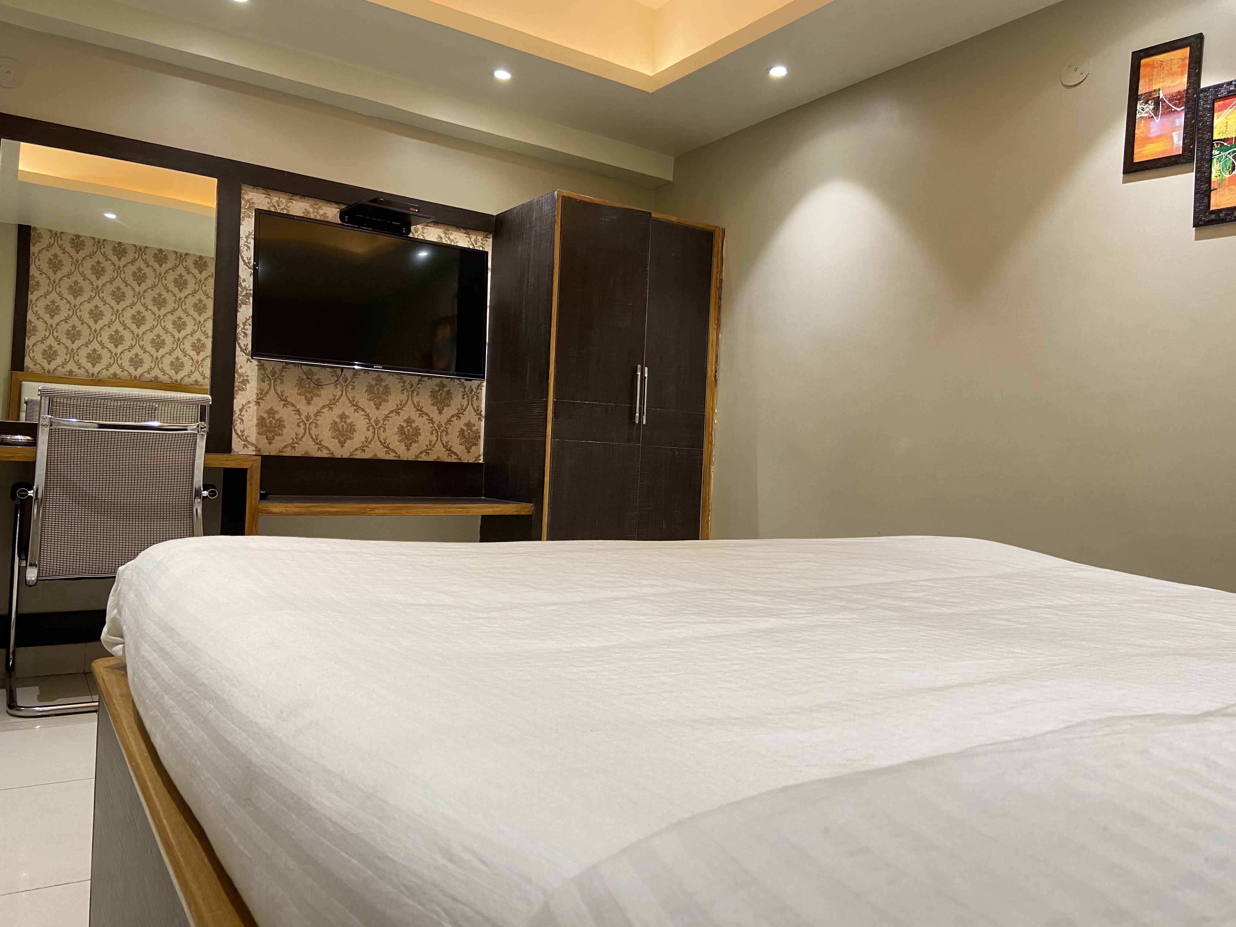Hostels Worldwide - Online Hostel Bookings, Ratings and Reviews