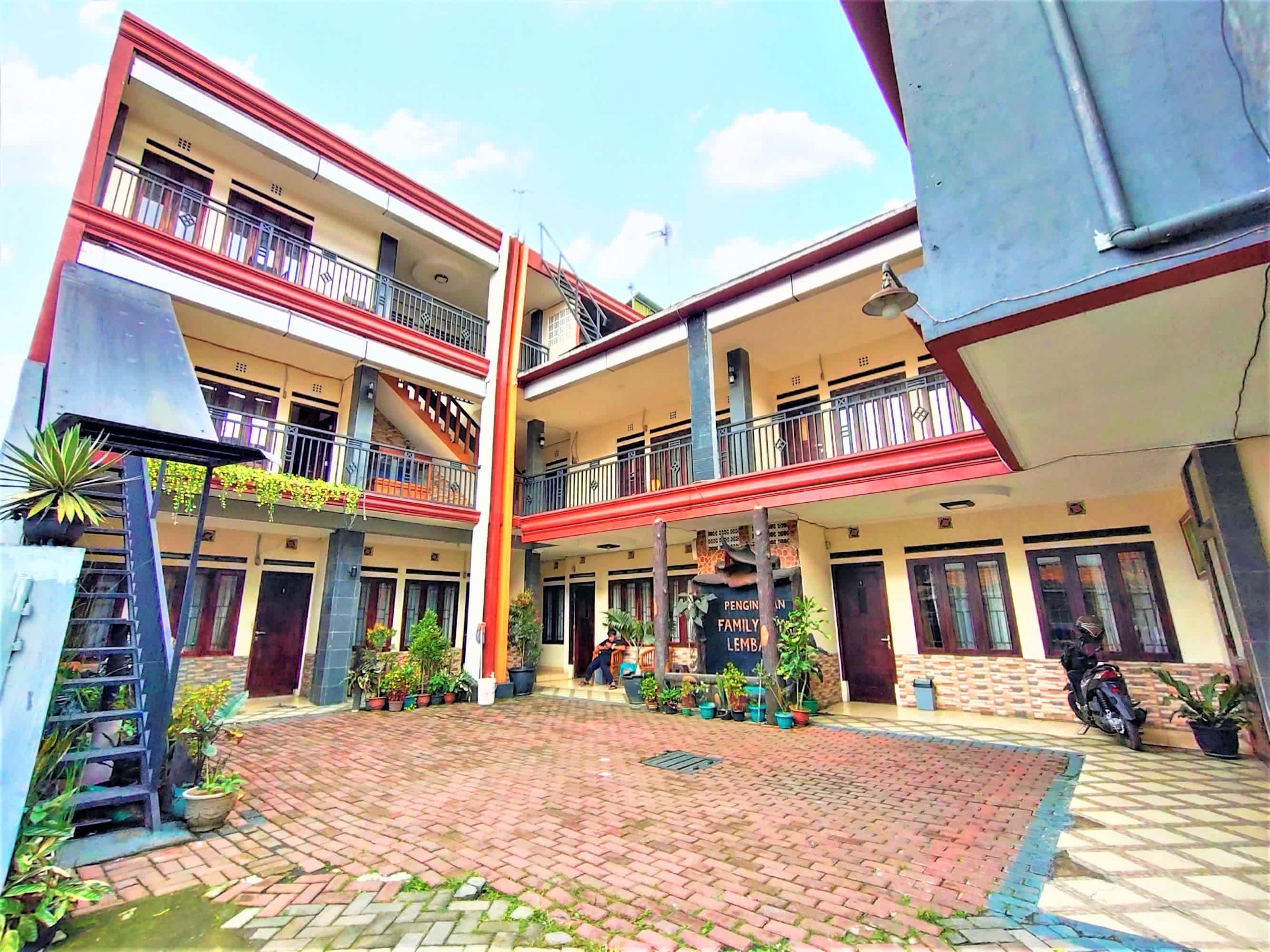 Penginapan Family Raya Lembang in Bandung, Indonesia - Find Cheap