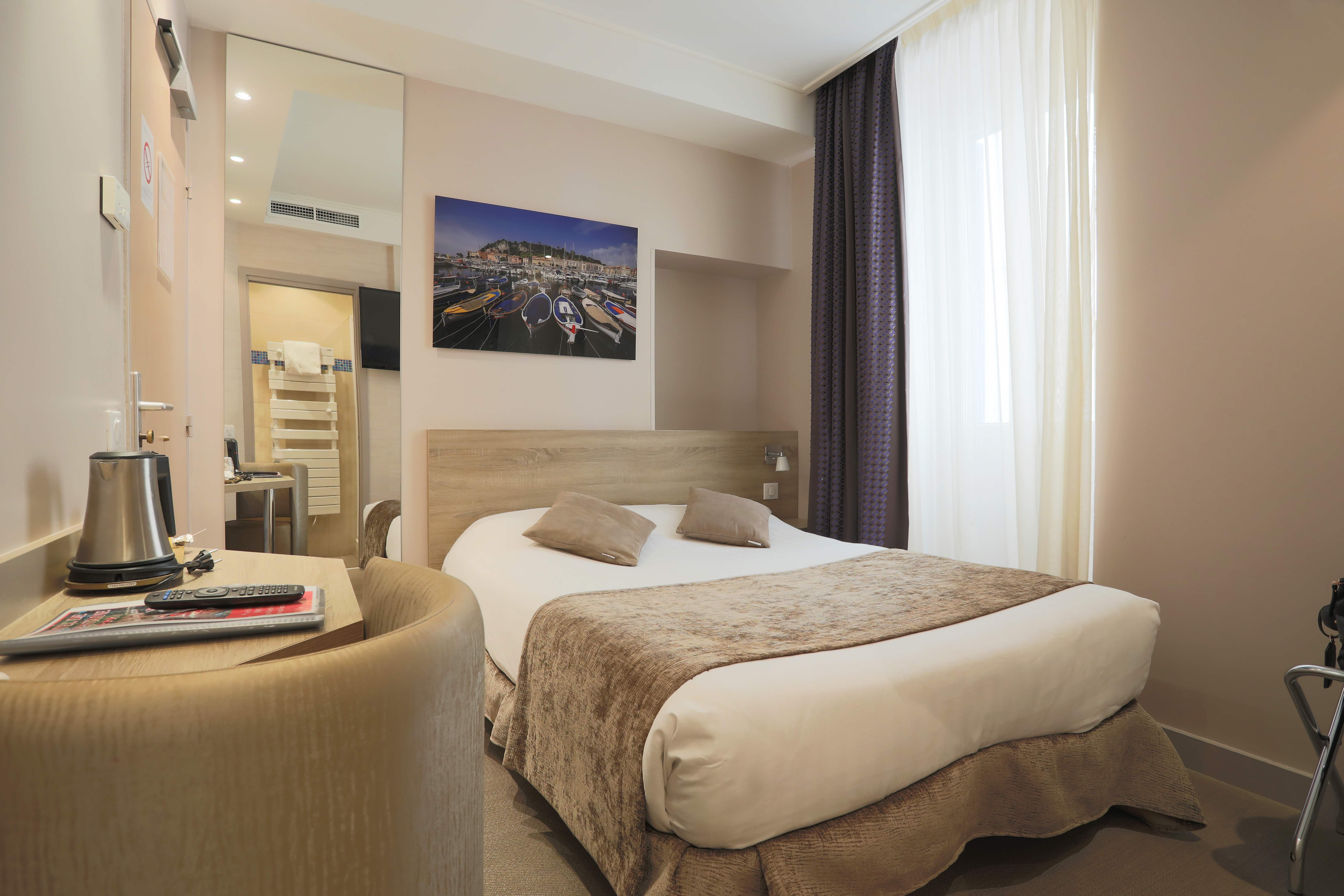 Hotel de la Fontaine, Nice 2024 Prices & Reviews Hostelworld