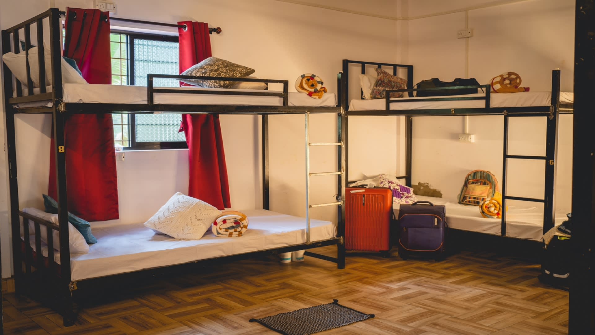 hostels-worldwide-online-hostel-bookings-ratings-and-reviews