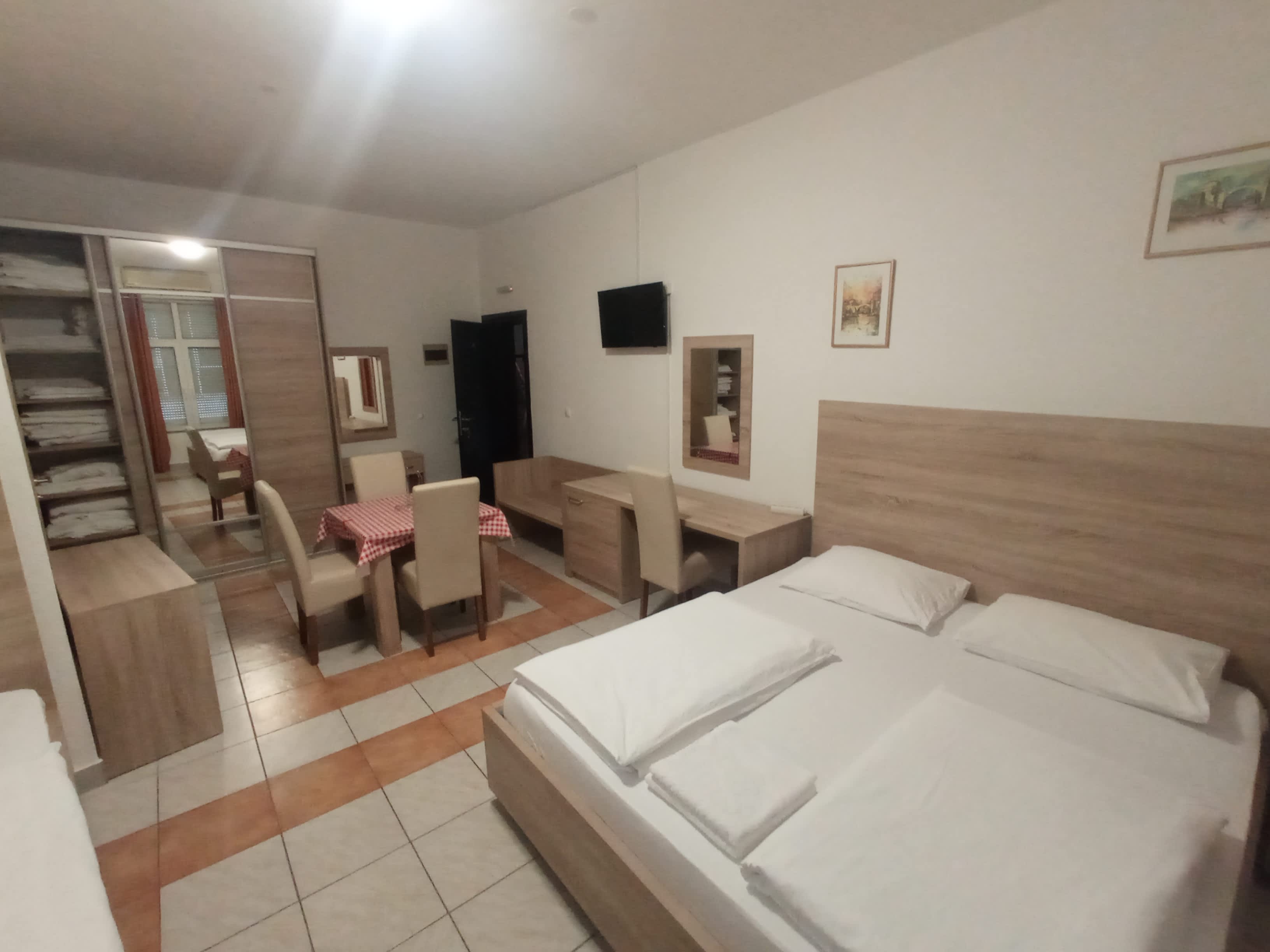 Hostels Worldwide - Online Hostel Bookings, Ratings and Reviews
