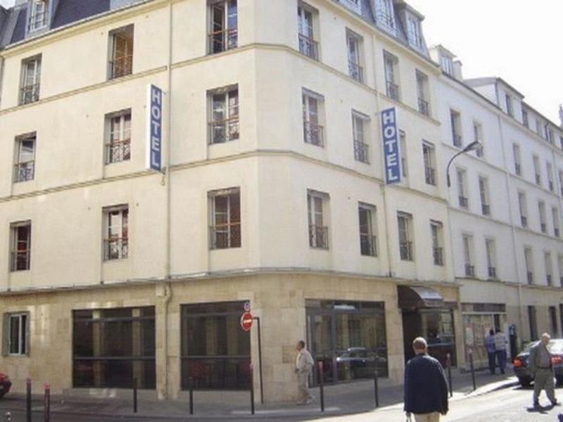 Paris Hotel Le Mediterraneen