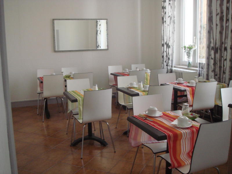 Au Royal Hotel