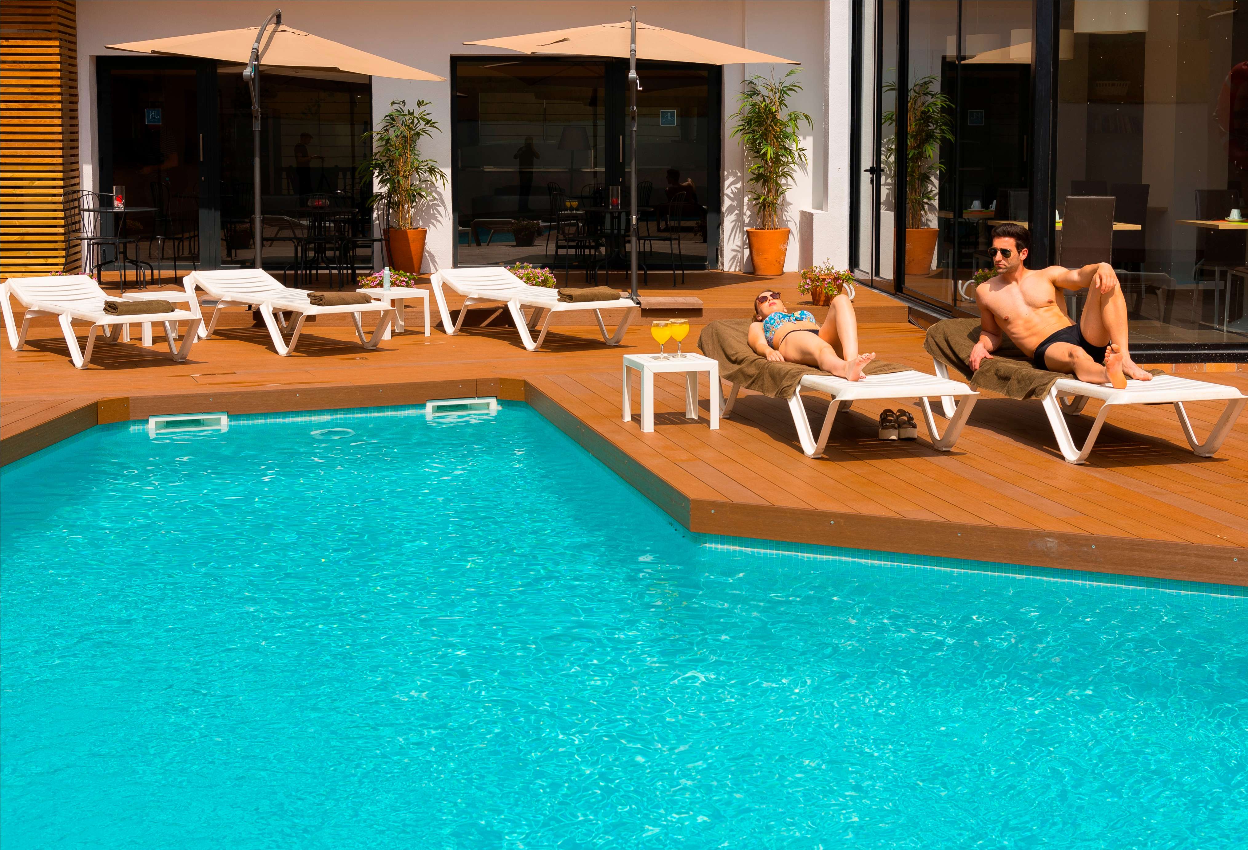 Hotel Lauria in Tarragona, Spain Book Budget Hotels with