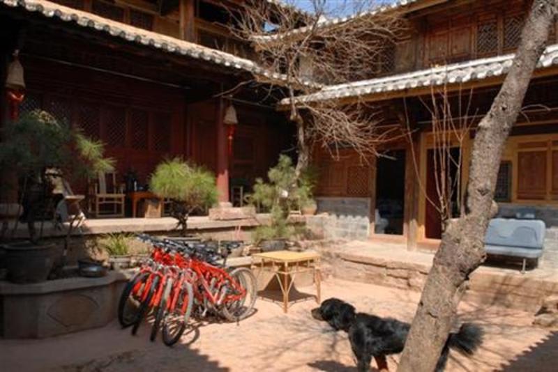 Shaxi Horse Pen 46 Youth Hostel