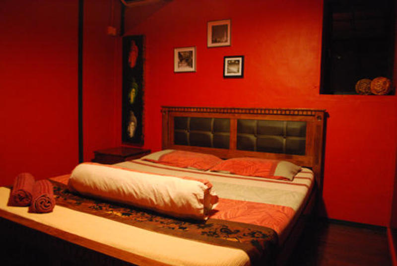 Threehouse Bed and Breakfast