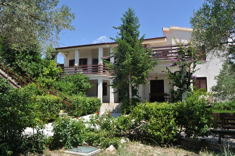 Dolac Guesthouse