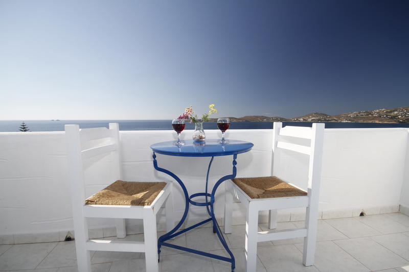 Stratos Apartments