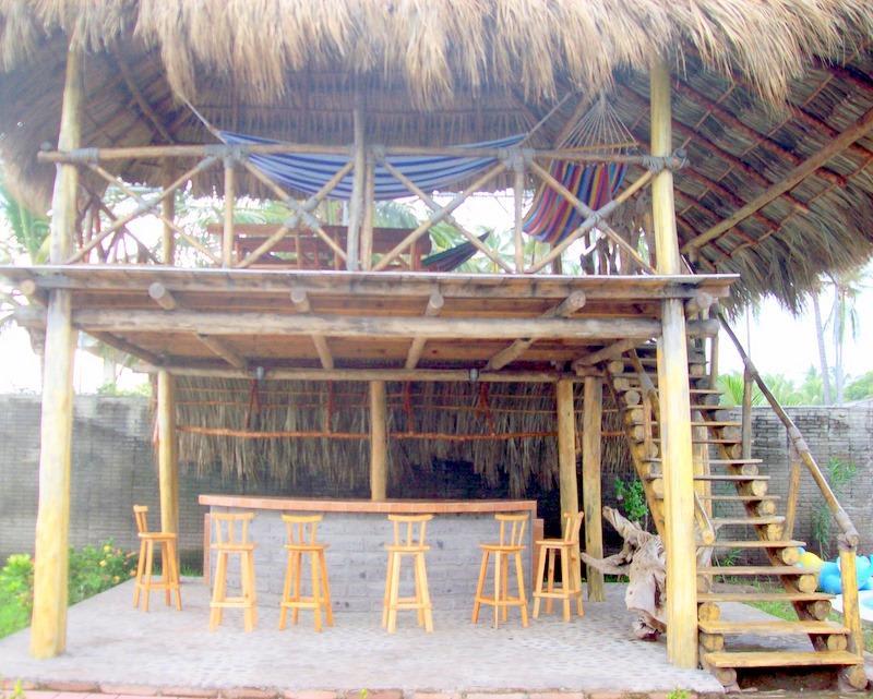 Tropicalsurflodge Hotel